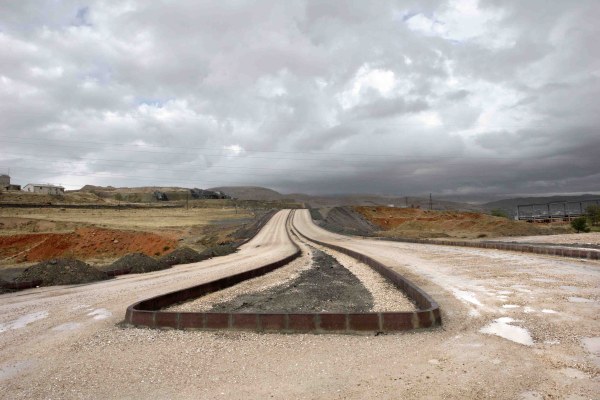 George Georgiou Faultlines Turkey EastWest 2006