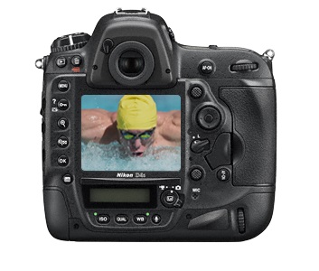 Nikon D4S aizmugure