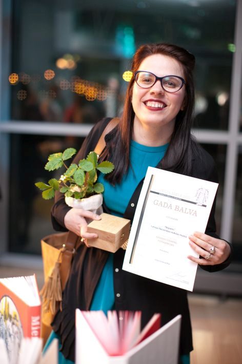 Grāmatu mākslas konkursa "Zelta ābele 2015" apbalvošanas ceremonija Latvijas Nacionālās bibliotēkas Ziedoņa zālē 31.03.2016. Foto: Didzis Grodzs